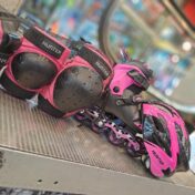 کفش اسکیت بچگانه متغیر فلزی هانتر صورتی Hunter + لوازم