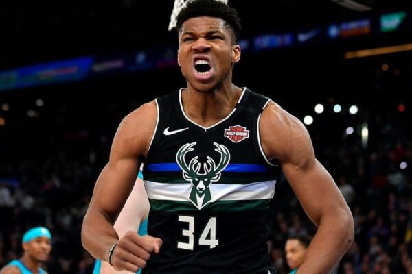 ست تاپ و شلوارک لباس بسکتبال میلواکی باکس مشکی NBA Milwaukee Bucks Basketball Jerseys